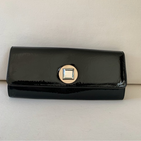 Jessica McClintock Black Patent Leather Clutch Gemstone Clasp Chain Strap - Picture 6 of 9